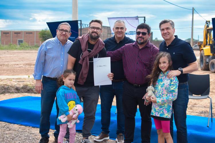 CHACO PRODUCTIVO: EN MIRAFLORES, ZDERO INAUGURÓ REFACCIONES EN EL CEDEPRO Y ACOMPAÑÓ LA XVI EXPOSICIÓN ROTATIVA DEL PROGANO