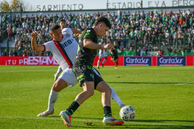 LIGA PROFESIONAL: SARMIENTO Y SAN LORENZO EMPATARON EN JUNÍN