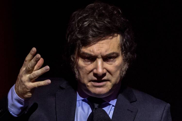 JAVIER MILEI CANCELÓ SU VIAJE ROMA PARA RESPALDAR A MANUEL ADORNI