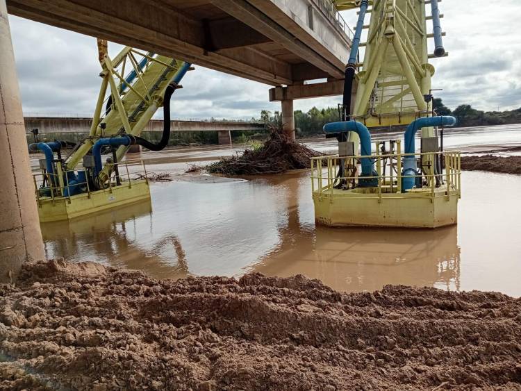 PUERTO LAVALLE: SAMEEP EJECUTA ACCIONES EN LA PLANTA POTABILIZADORA ANTE LA BAJANTE DEL RÍO BERMEJO