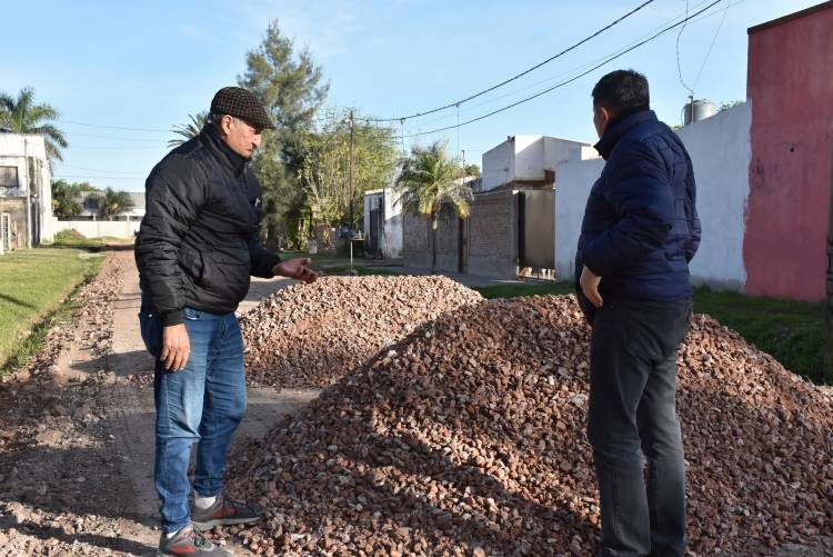EL INTENDENTE PAPP SUPERVISÓ OBRAS DE MEJORAMIENTO VIAL EN EL BARRIO SUR