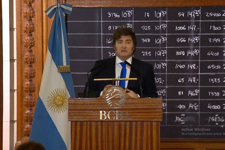 MILEI ADELANTÓ EL VETO A LAS LEYES QUE APROBÓ EL SENADO Y TRATÓ DE TRAIDORA A VILLARRUEL