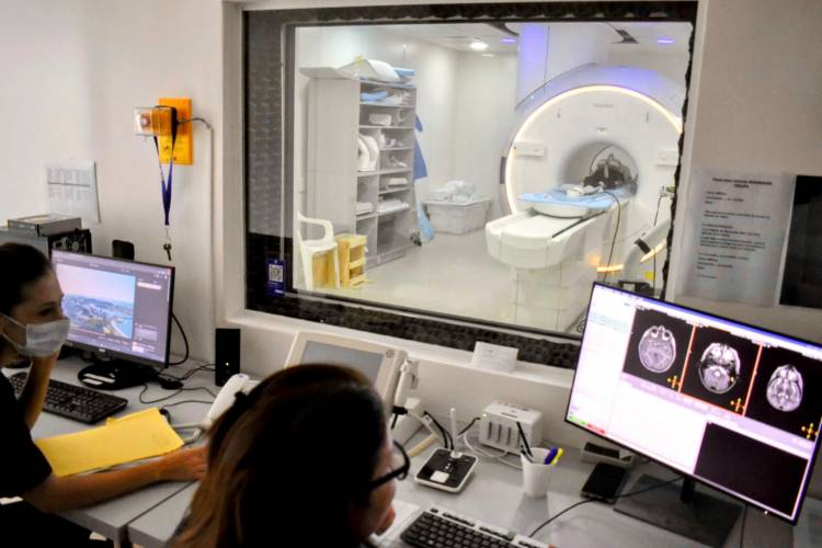 HISTÓRICO EN SALUD: EL NUEVO RESONADOR MAGNÉTICO DEL PEDIÁTRICO YA REALIZÓ MÁS DE 300 RESONANCIAS EN SÓLO 2 MESES