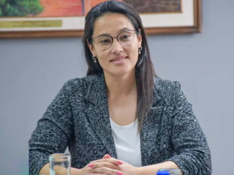 LA MINISTRA GALARZA DESMINTIÓ CORTES EN EL SERVICIO DE COMEDORES ESCOLARES: “ES INFORMACIÓN FALSA Y MALINTENCIONADA”