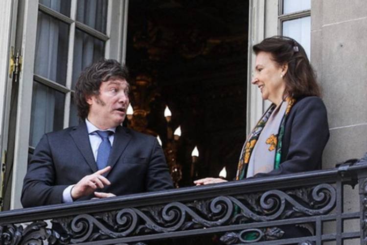RÉCORD DE JAVIER MILEI: ES EL PRESIDENTE CON MÁS FUNCIONARIOS DESPLAZADOS DESDE 1983
