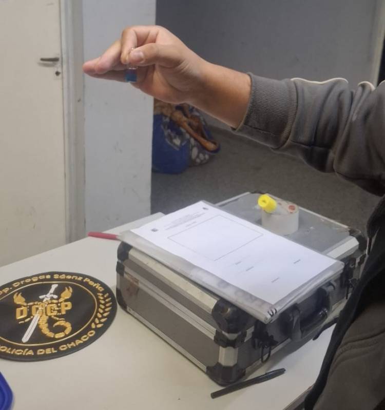INTENTARON INGRESAR COCAÍNA OCULTA EN LA COMIDA PARA UN DETENIDO