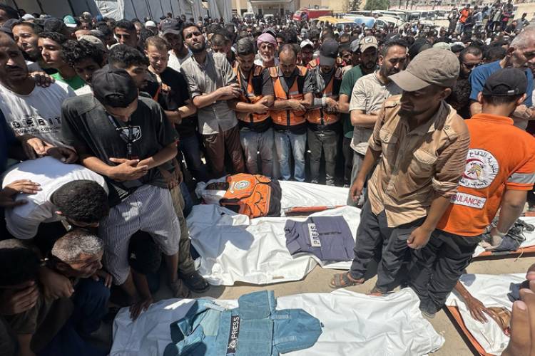 UN DOBLE ATAQUE ISRAELÍ CONTRA UN HOSPITAL EN GAZA DEJA AL MENOS 20 MUERTOS