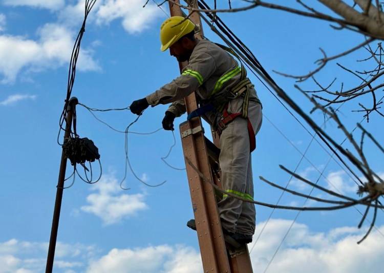 GRAN RESISTENCIA: SECHEEP INTENSIFICA OPERATIVOS PARA ELIMINAR CONEXIONES IRREGULARES
