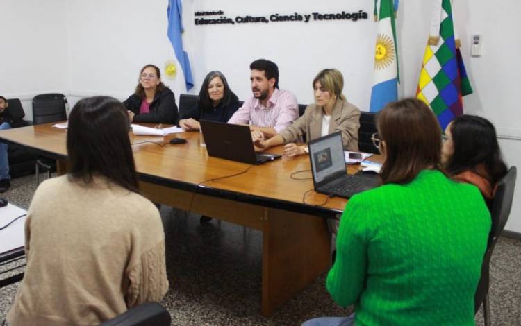 FINALIZÓ CURSO DE ENTORNOS ESCOLARES SALUDABLES SOBRE MANIPULACIÓN DE ALIMENTOS