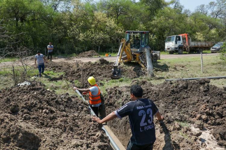 TRAS DÉCADAS DE ESPERA: FAMILIAS DEL BARRIO CASAS DE CAMPO PODRÁN ACCEDER AL AGUA POTABLE