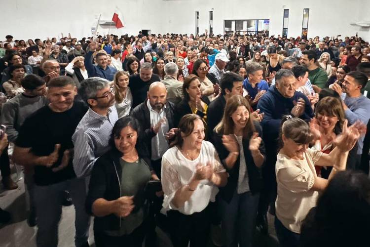 GRAL SAN MARTÍN: MULTITUDINARIO APOYO A LA LISTA 503 CON LA PRESENCIA DE ZDERO