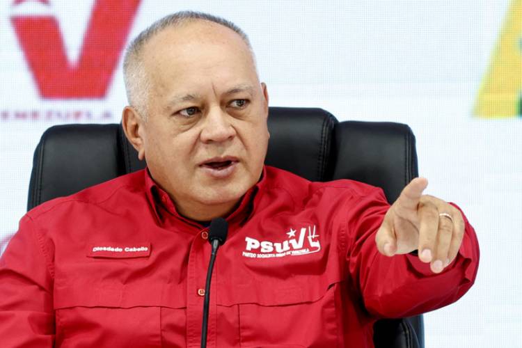 VENEZUELA REFUERZA SU PRESENCIA MILITAR EN LA FRONTERA TERRESTRE CON COLOMBIA