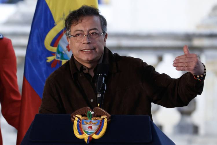 COLOMBIA LLAMÓ A CONSULTAS A SU EMBAJADOR EN EE.UU. TRAS LAS AMENAZAS DE TRUMP