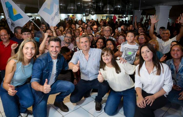 BARRANQUERAS: MASIVO ACOMPAÑAMIENTO A LA LISTA 503: “EL 26 ES UNA FECHA TRASCENDENTAL, HAY QUE DEFENDER TODO LO LOGRADO EN LAS URNAS”