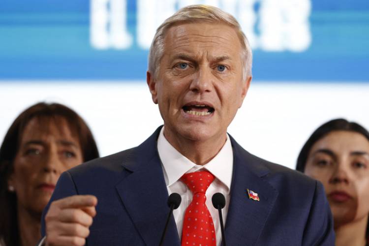 CHILE: KAST PROPONE QUE LOS MIGRANTES IRREGULARES "PAGUEN SU PASAJE DE REGRESO"