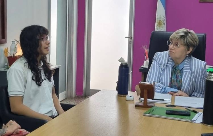 ESTUDIANTE CHAQUEÑA PARTICIPÓ EN EL FORO REGIONAL DE JÓVENES SOBRE EDUCACIÓN Y CIUDADANÍA