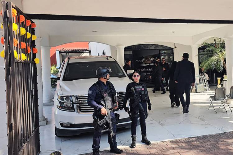 MÉXICO: ASESINARON AL ALCALDE DE URUAPAN DURANTE UNA CELEBRACIÓN POR EL DÍA DE MUERTOS