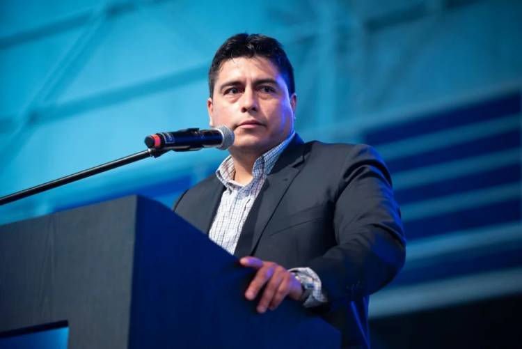 SANTA CRUZ EN CRISIS: VIDAL PAGÓ LOS SUELDOS EN DOS TRAMOS Y RÍO GALLEGOS DECLARÓ LA EMERGENCIA ECONÓMICA
