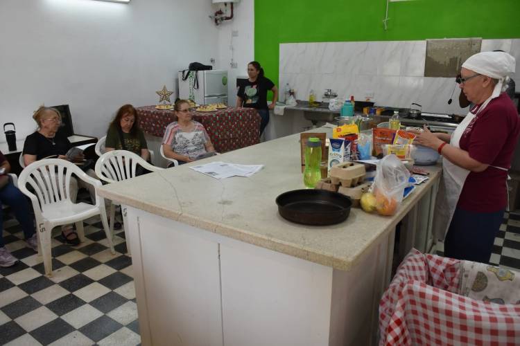 VILLA ÁNGELA: TALLER DE COCINA PARA CELÍACOS CON MENÚ NAVIDEÑO DULCES