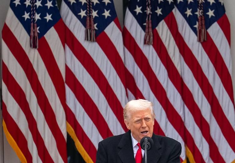 TRUMP ADVIERTE POR INCURSIONES TERRESTRES EN VENEZUELA