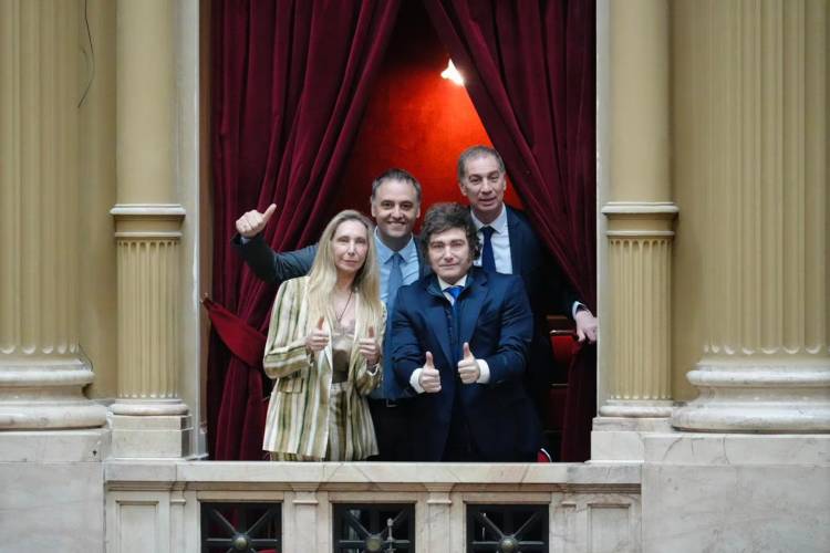 EL GOBIERNO CONVOCÓ A SESIONES EXTRAORDINARIAS: GLACIARES, REFORMA LABORAL Y ACUERDO CON LA UE