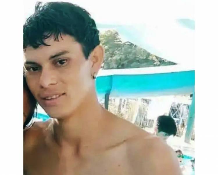 FAMILIARES Y ALLEGADOS SE DESPIDIERON DE JORGE ACEVEDO: "TU PARTIDA DEJA UN GRAN DOLOR"