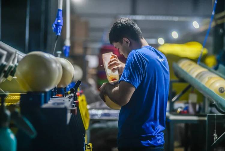 CRECE LA ACTIVIDAD, PERO CAE EL TRABAJO REGISTRADO: LA ADVERTENCIA DE UN ECONOMISTA