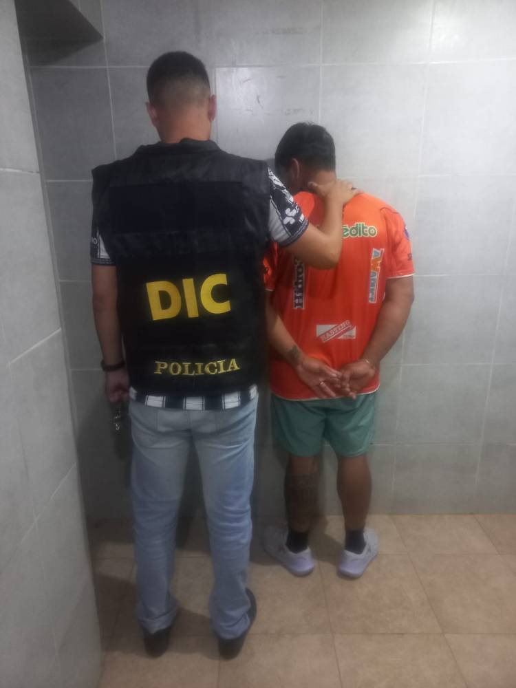 SE ENTREGÓ UNO DE LOS PRESUNTOS AUTORES DEL VIOLENTO ROBO A LA GUARDERÍA DE LANCHAS