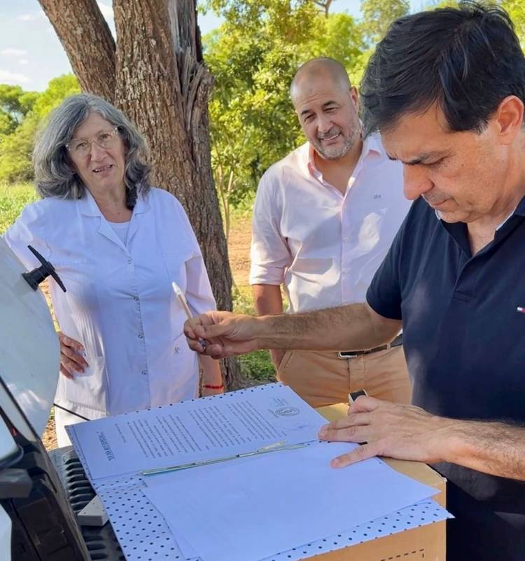 CORZUELA: ECOM CHACO LLEVÓ INTERNET SATELITAL A LA ESCUELA DEL PARAJE PAMPA ZAPPA