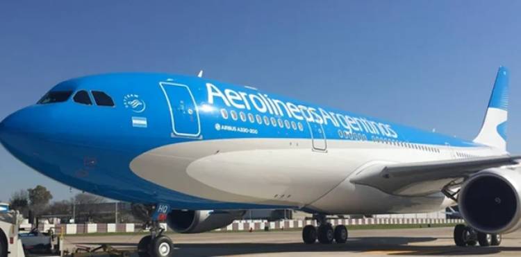 AEROLÍNEAS ARGENTINAS TRANSPORTARÁ MÁS DE 210 MIL PASAJEROS DURANTE EL PRÓXIMO FIN DE SEMANA LARGO
