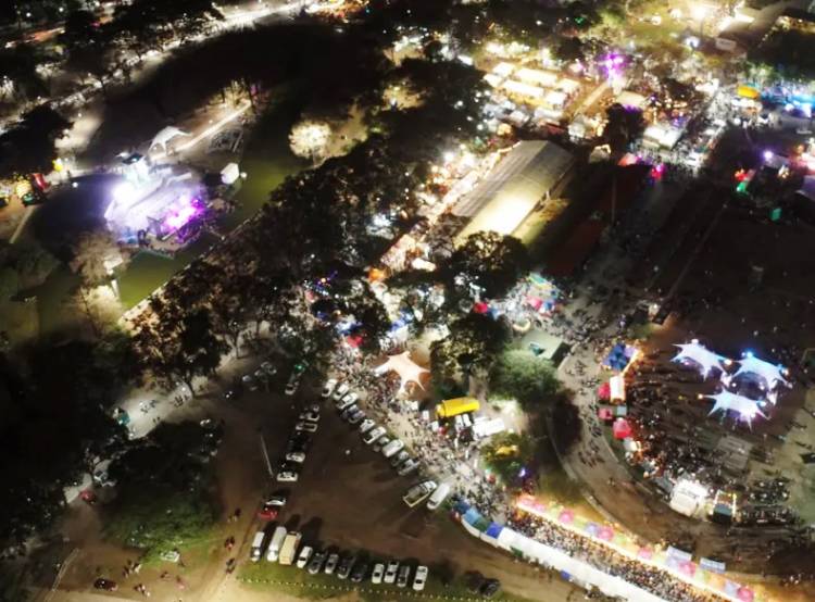 TRAS MOVER $ 8.700 MILLONES EN 2024, RESISTENCIA ESPERA A LA NUEVA BIENAL DE ESCULTURA