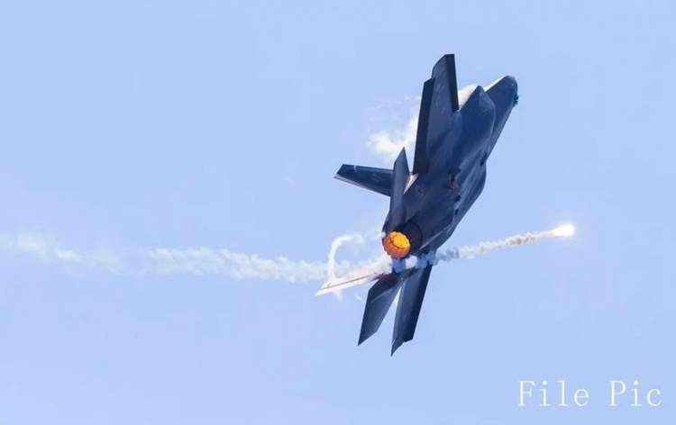 IRÁN ASEGURA HABER DERRIBADO UN CAZA F-35 DE ESTADOS UNIDOS EN EL CENTRO DEL PAÍS