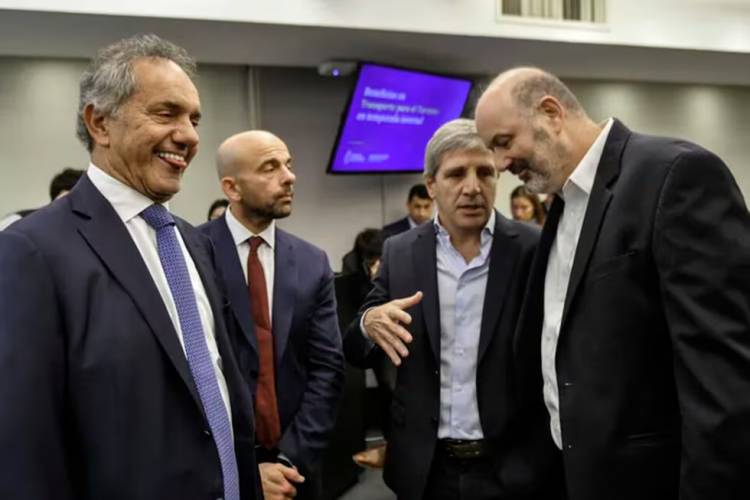 SCIOLI Y LA LENGUA DEL “IDIOTES” FACHO