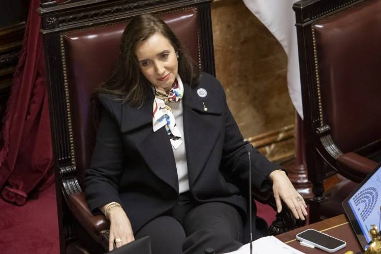 TRAS BAJARSE DE LA MISA DE LUJÁN EN HOMENAJE AL PAPA, VILLARRUEL EXPLICÓ: “AHÍ ESTABA LO PEOR DE LA CASTA POLÍTICA”