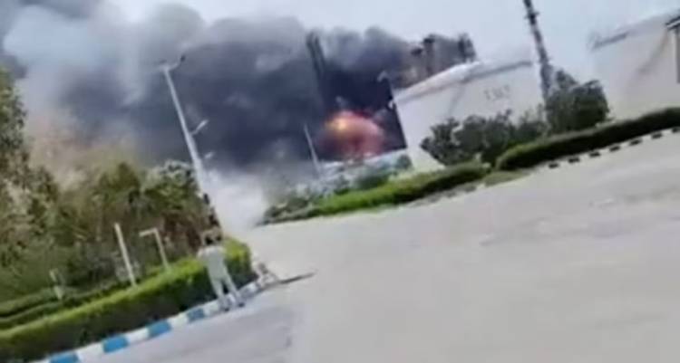 GUERRA EN MEDIO ORIENTE: EMIRATOS ÁRABES UNIDOS LANZÓ ATAQUES DIRECTOS CONTRA OBJETIVOS ESTRATÉGICOS EN IRÁN