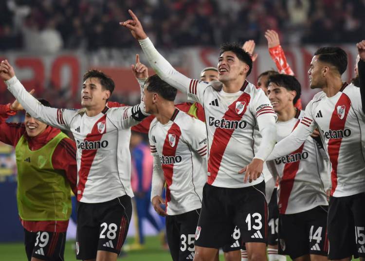 RIVER, DEL BORDE DEL ABISMO A LA ILUSIÓN DE SALIR CAMPEÓN