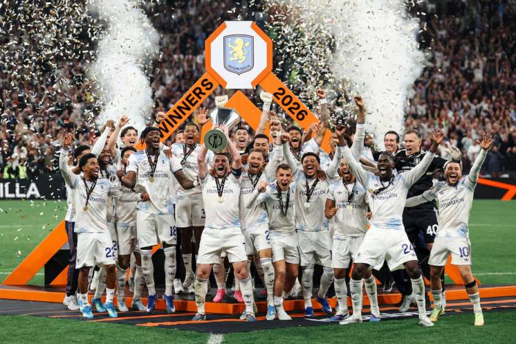 ASTON VILLA DEL “DIBU” MARTÍNEZ SE CONSAGRÓ CAMPEÓN DE LA EUROPA LEAGUE