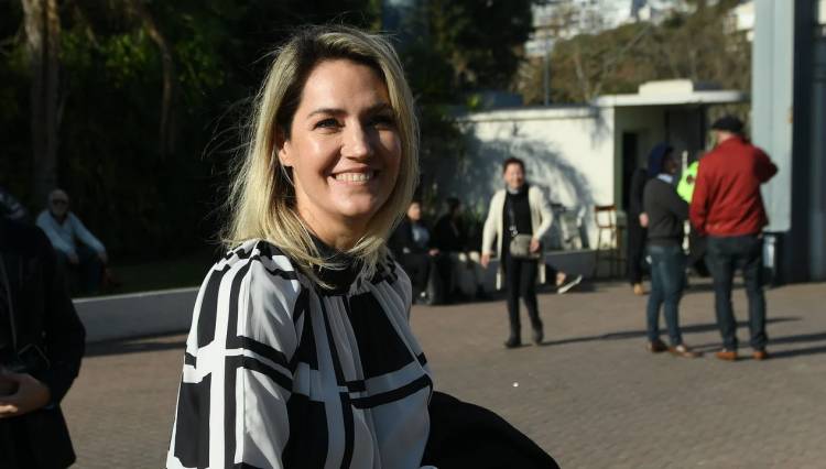 CAROLINA LOSADA ANTICIPA QUE LOS 10 SENADORES RADICALES APOYARÁN A MICHELLI COMO JUEZA