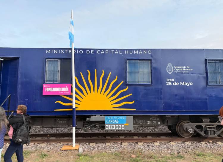 TREN 25 DE MAYO: MÁS DE 3.500 PERSONAS FUERON ATENDIDAS EN HERMOSO CAMPO Y DESDE EL LUNES ESTARÁ EN GENERAL PINEDO