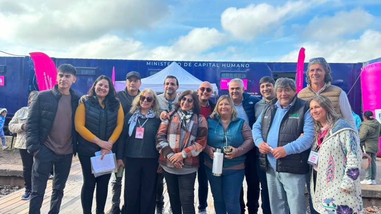 TREN 25 DE MAYO: MILES DE CHAQUEÑOS ACCEDEN A SERVICIOS Y PRESTACIONES EN GENERAL PINEDO
