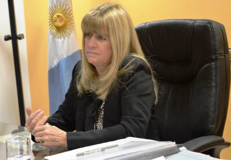 "ADEMÁS DE SANCIONAR SE NECESITA PREVENIR, EDUCACIÓN DIGITAL Y UNA REGULACIÓN EFICAZ"