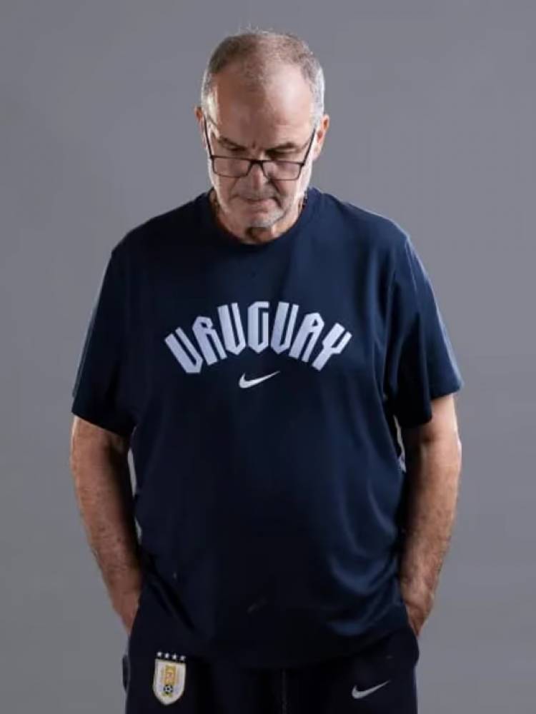 MARCELO BIELSA, TRAS LA DURA ELIMINACIÓN URUGUAYA: “NO LOGRÉ POTENCIAR EL PODERÍO DE LOS JUGADORES”
