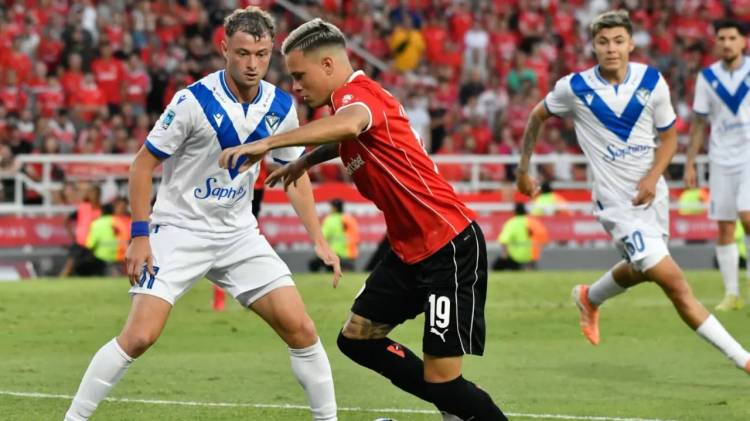 VÉLEZ E INDEPENDIENTE SE ENFRENTAN EN LINIERS CON PUNTAJE PERFECTO EN JUEGO
