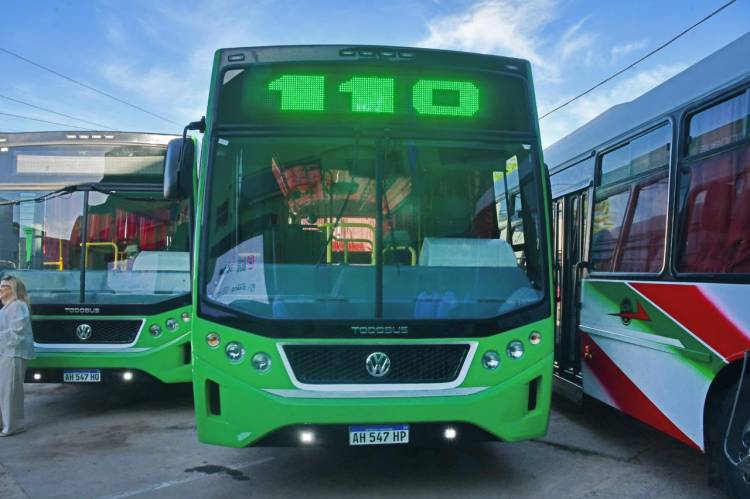 EL GOBIERNO AVANZA EN LA REGLAMENTACIÓN DE CHACOBUS Y PREPARA LAS PRIMERAS PRUEBAS DEL NUEVO SISTEMA DE TRANSPORTE