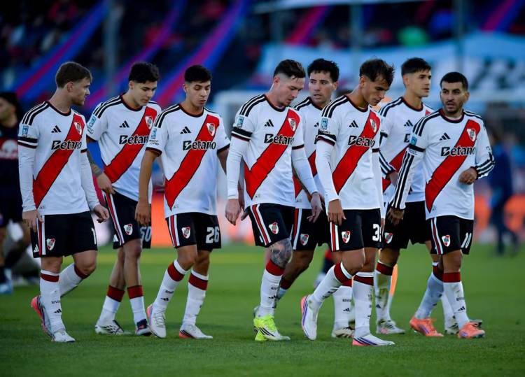 TRAS EL TERREMOTO EN COLOMBIA, SE SUSPENDIÓ EL PARTIDO ENTRE RIVER E INDEPENDIENTE SANTA FE POR LA COPA SUDAMERICANA