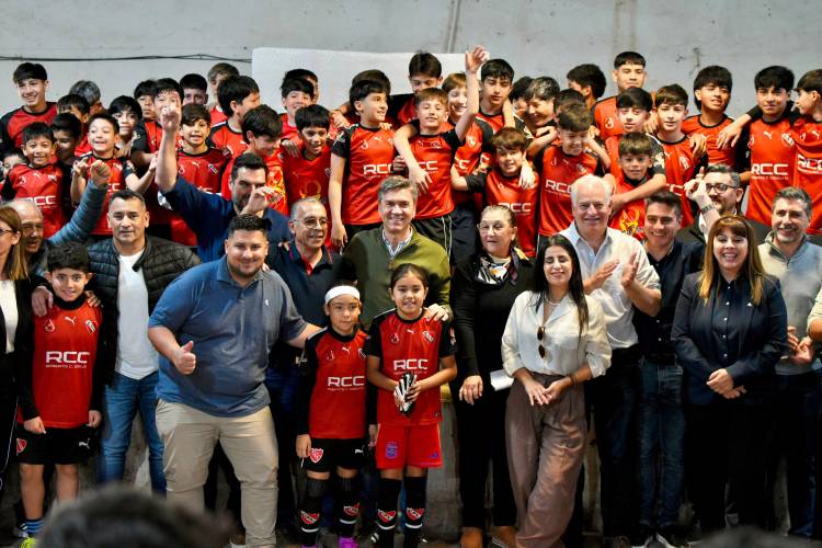 ZDERO FORTALECE EL DEPORTE EN GRAL. SAN MARTÍN CON OBRAS EN EL ZAPALLAR Y EL CLUB INDEPENDIENTE